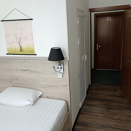 Sakura Inn Fergana Esterno foto