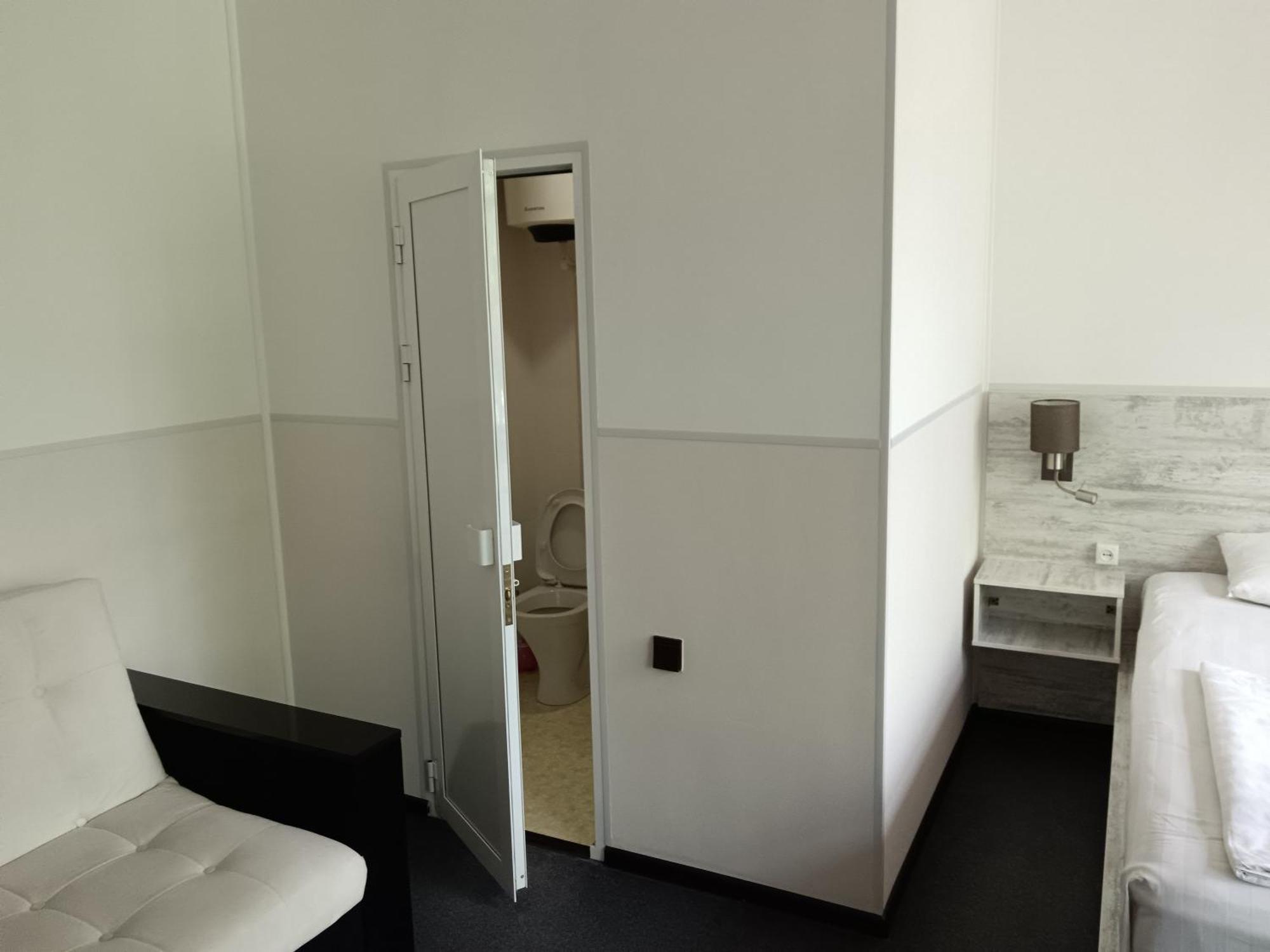 Sakura Inn Fergana Esterno foto